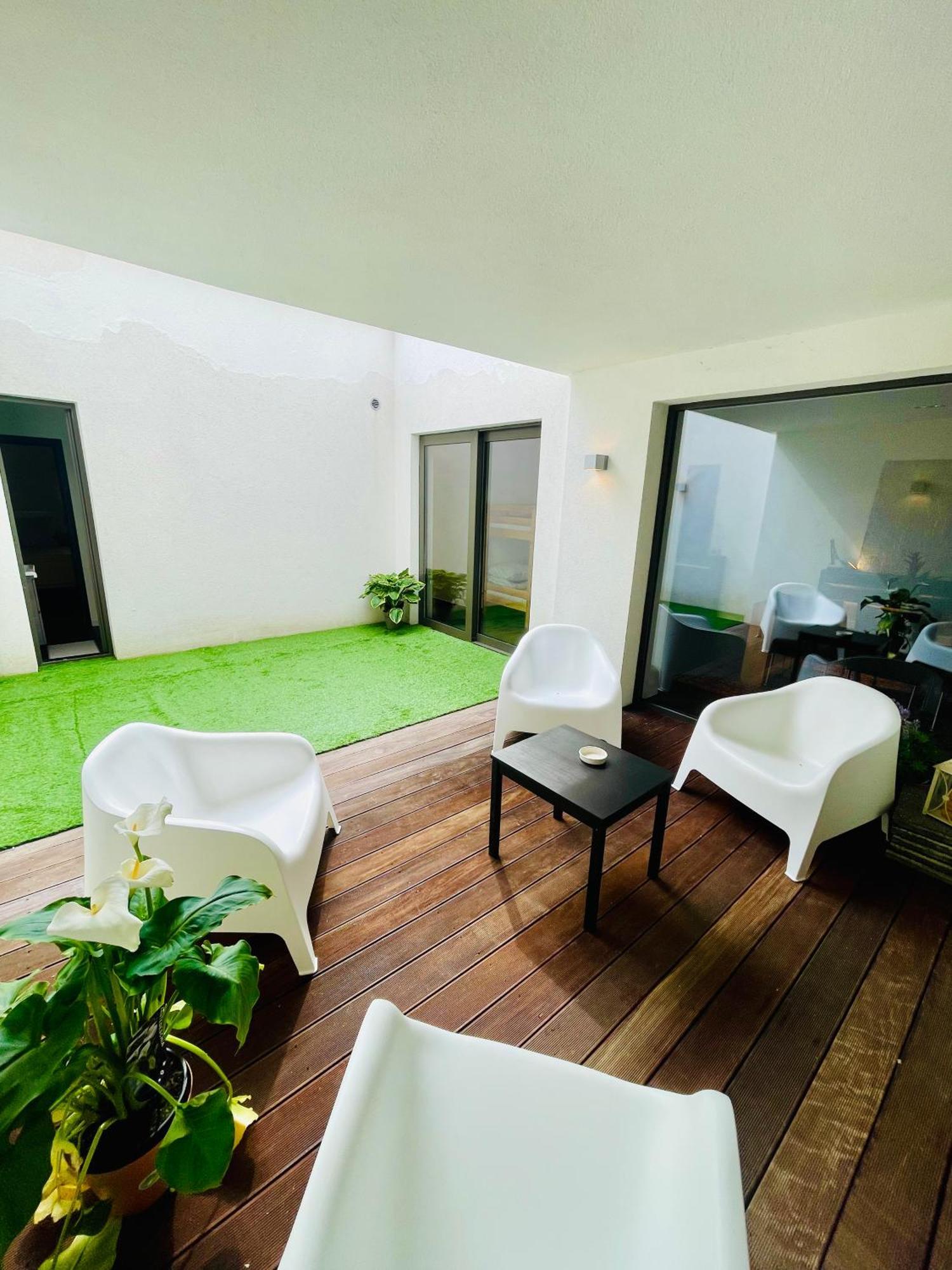 Down Town Spacious Loft Retreat With Private Parking Bryssel Exteriör bild